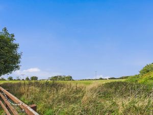 Views to rear- click for photo gallery